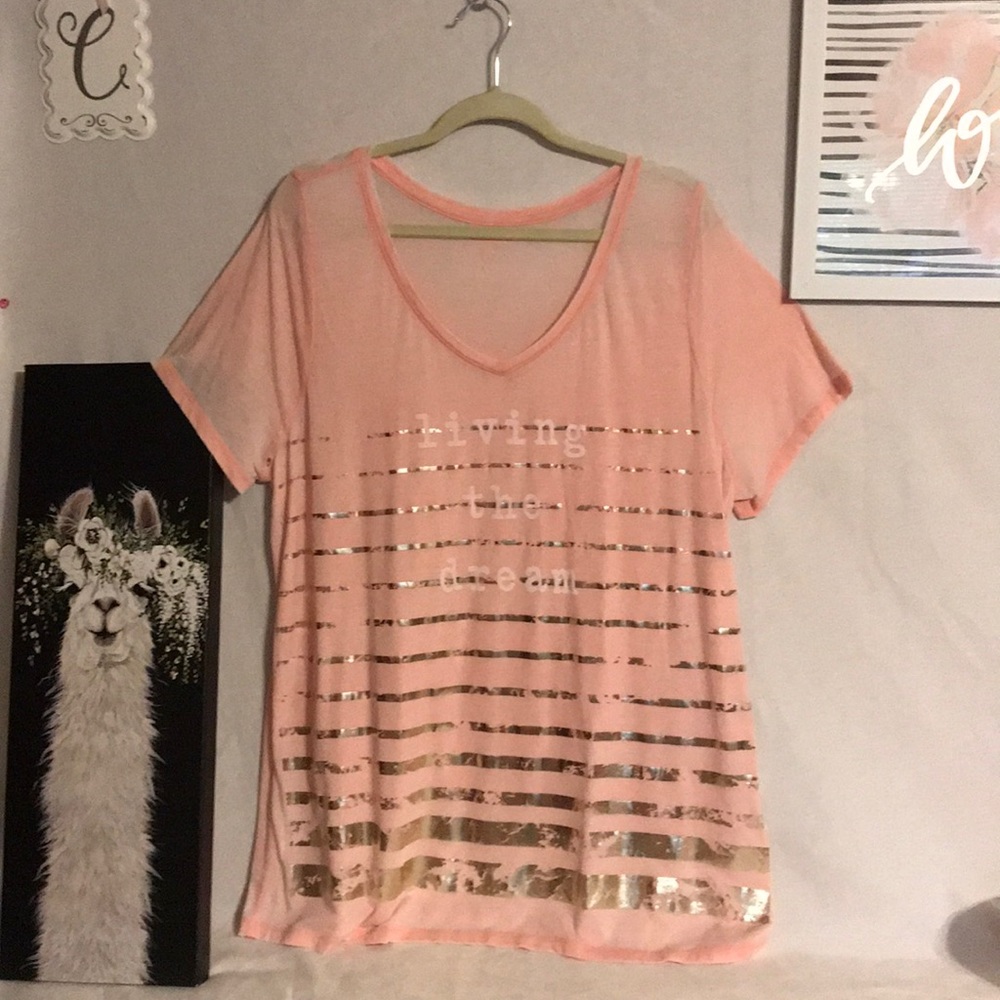 “Living the Dream” T-shirt. Pink